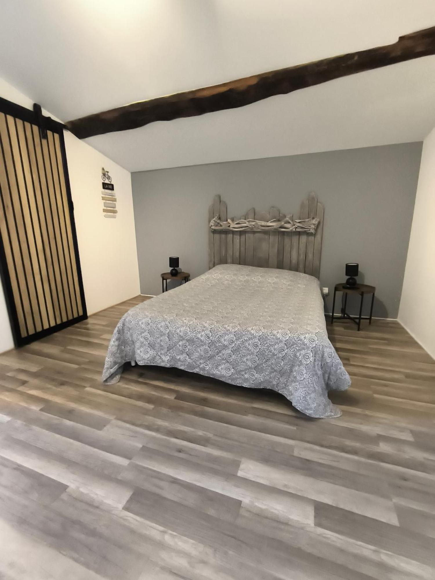 Houlala - Relais D'Etape - Chambres D'Hotes Pont-Eveque Ngoại thất bức ảnh